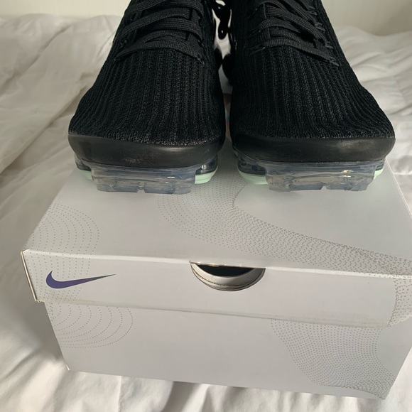 Nike Vapormax 3 - Picture 4 of 5